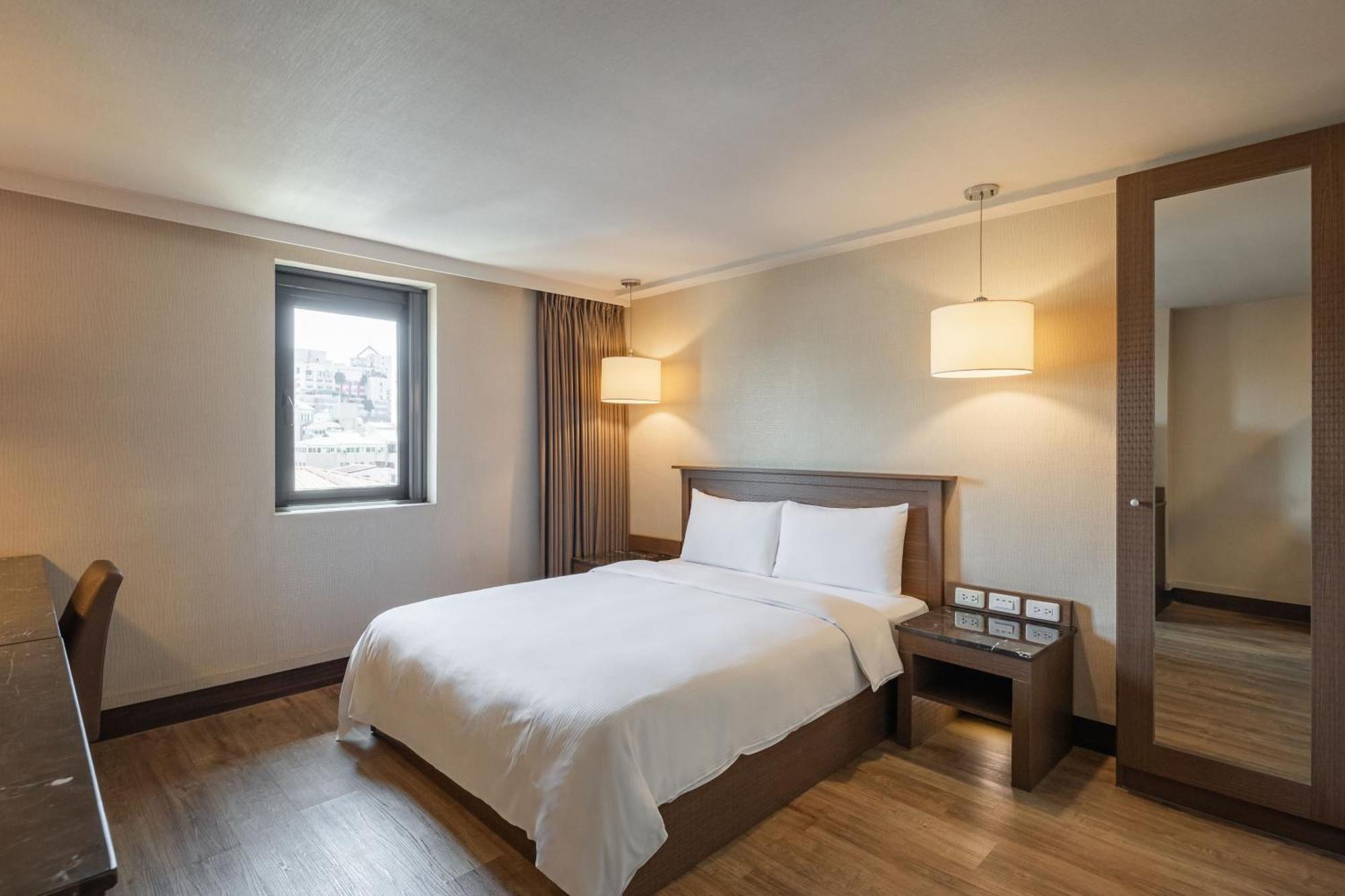 Kindness Hotel - Yuanlin Habitación foto